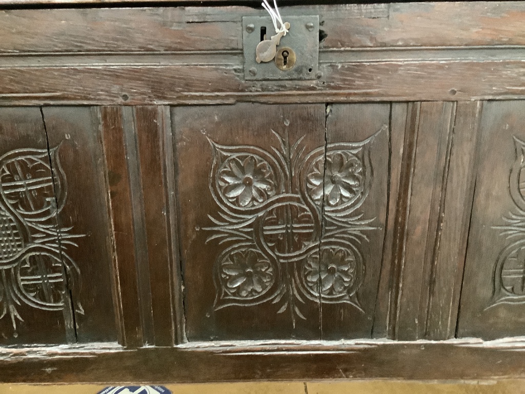 A 17th / 18th century oak coffer, width 114cm depth 47cm height 58cm